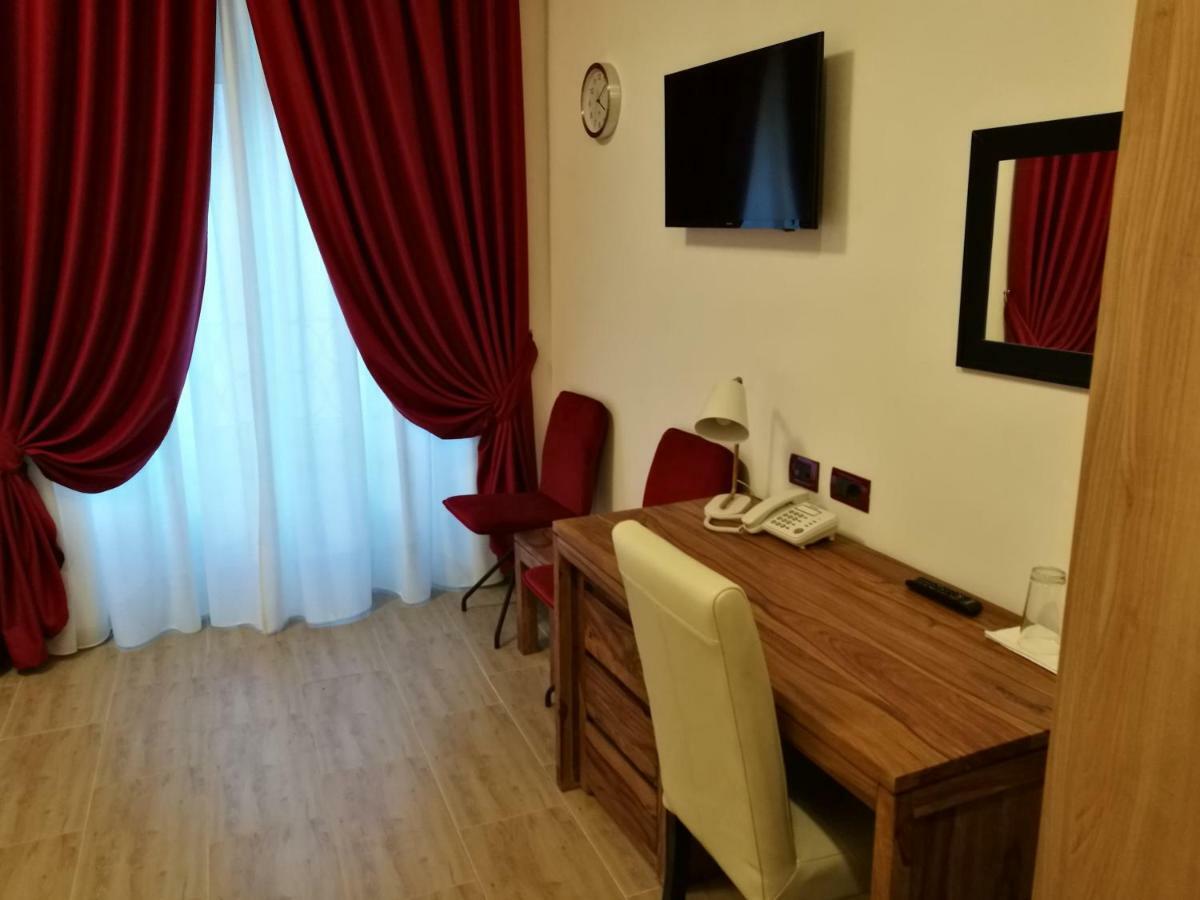 Al Trenino Accomodation Hotel Róma Kültér fotó