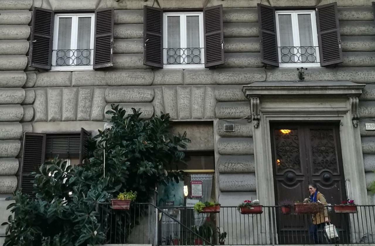 Al Trenino Accomodation Hotel Róma Kültér fotó