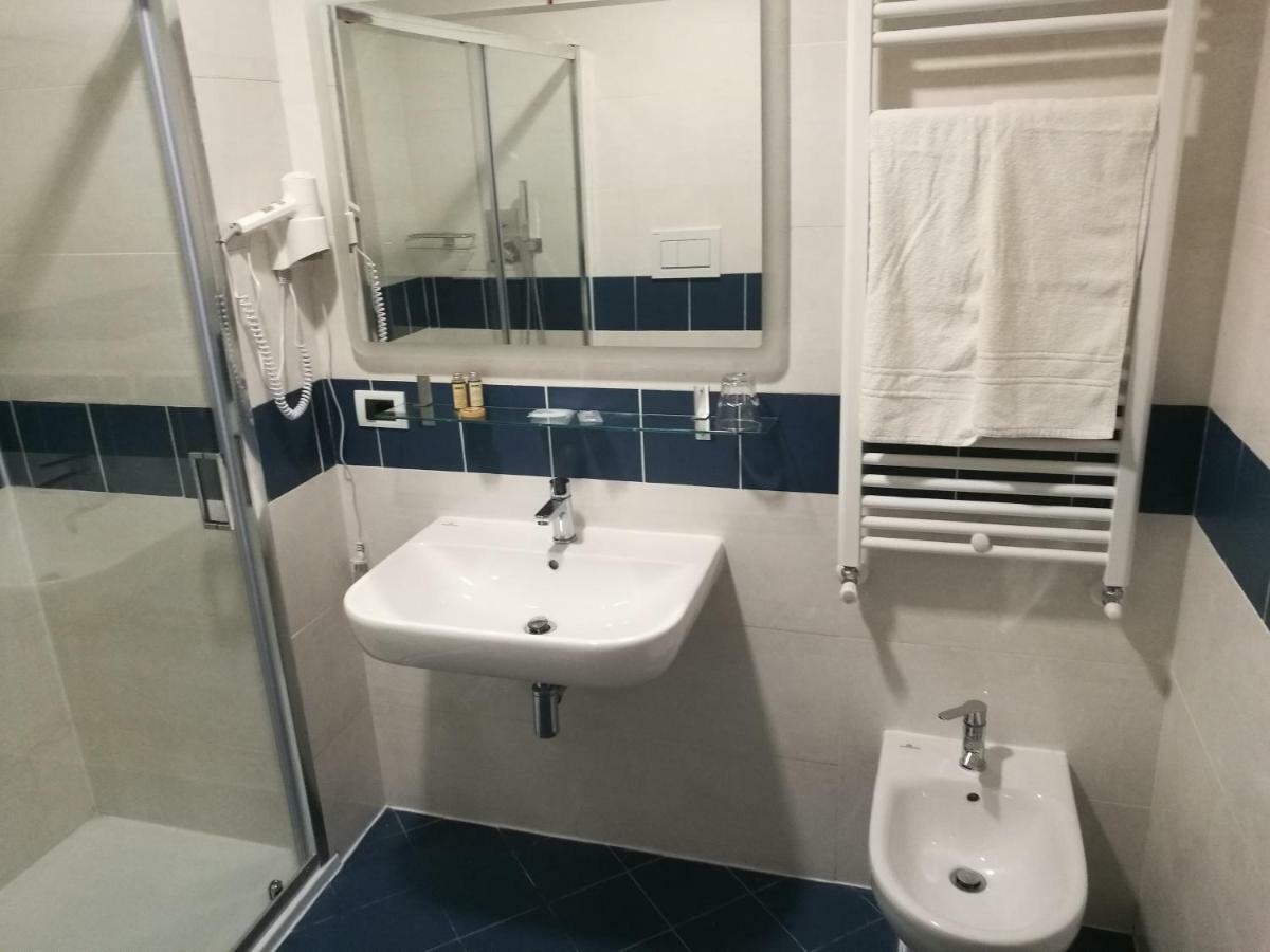 Al Trenino Accomodation Hotel Róma Kültér fotó