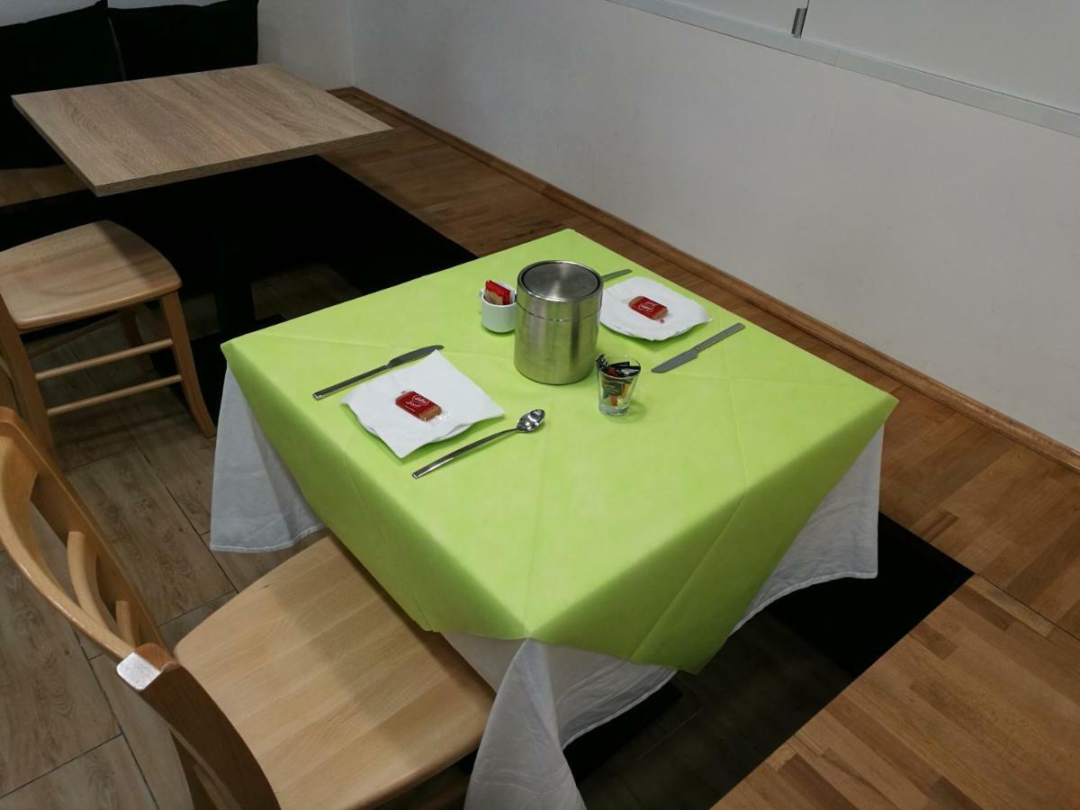 Al Trenino Accomodation Hotel Róma Kültér fotó